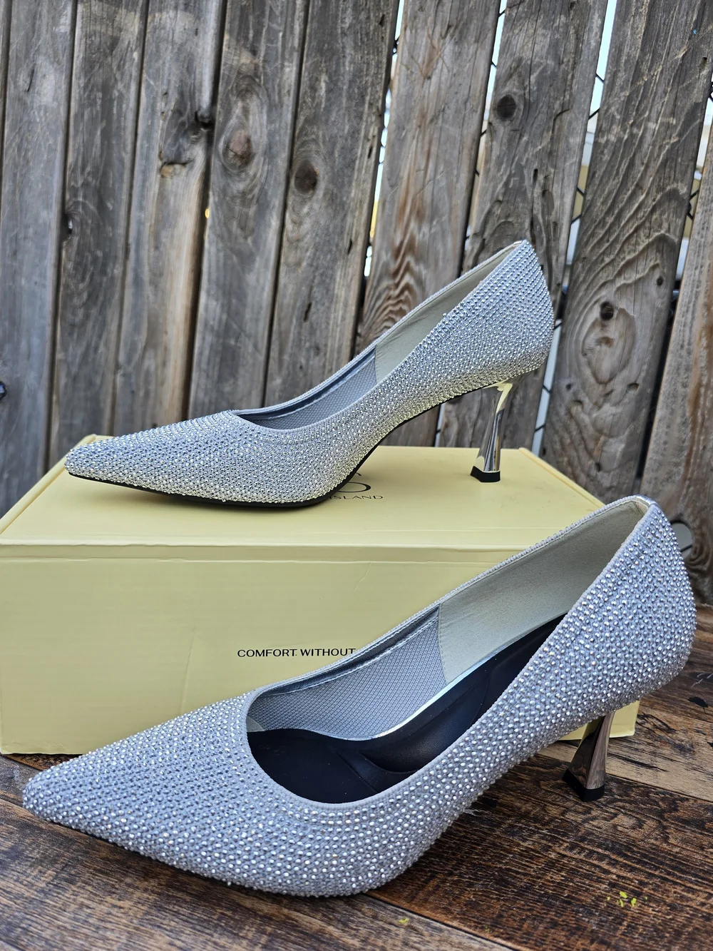 Cosy Elegant Women's Pointed Toe Heels in Silver Size 8